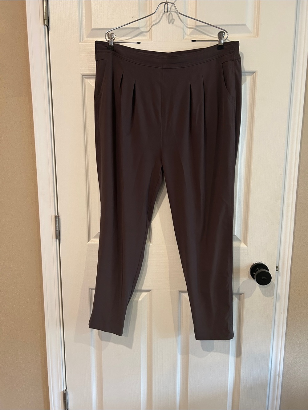 Athleta pleated pants.